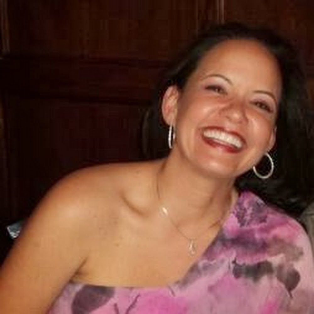 Meet your Posher, Ana lucrecia